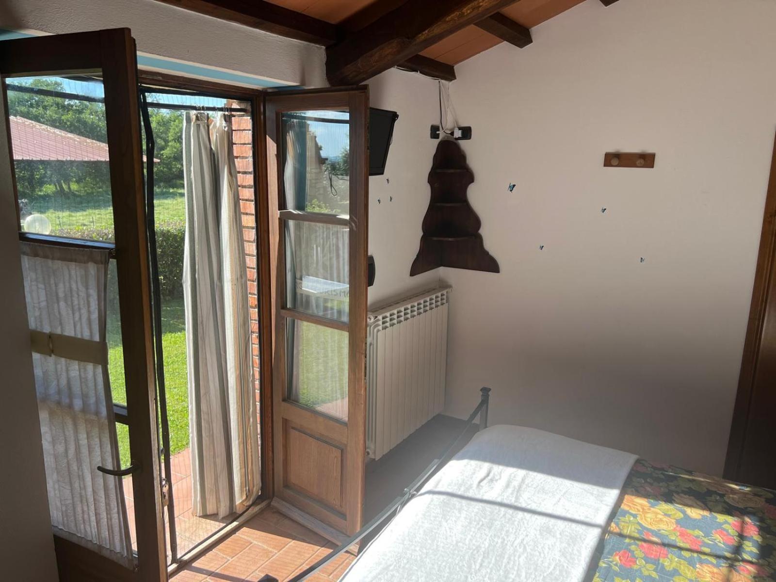 Agriturismo La Castellina Saturnia Eksteriør billede