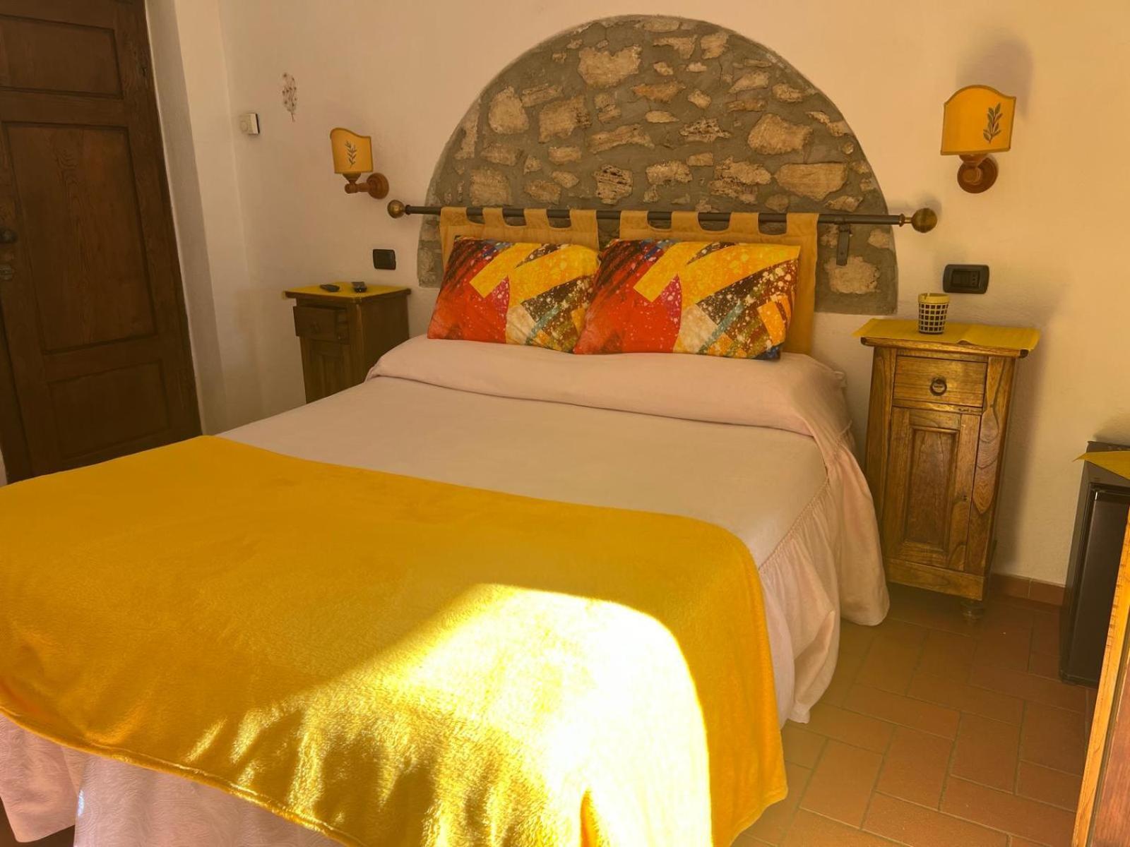 Agriturismo La Castellina Saturnia Eksteriør billede